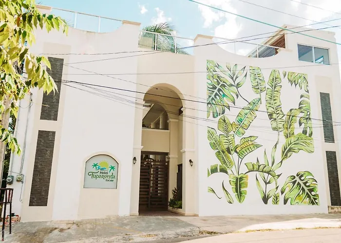 Cheap hotel: Hotel Tuparenda